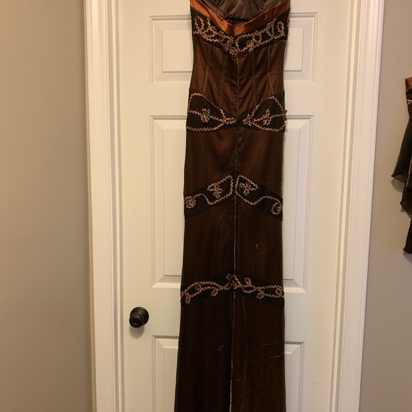 Bronze Renaissance Style Formal Gown - Picture 3 of 4